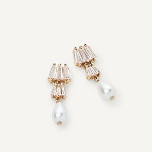 Olive and Piper Rue Drop earrings gold vintage style NWT